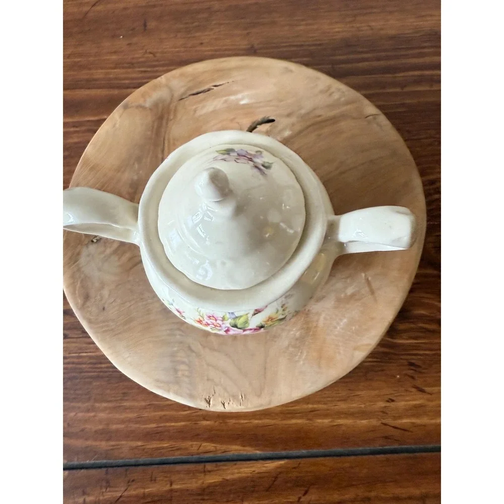 Vintage Lily Creek Double Handled Sugar Bowl with Four Feet and Lid